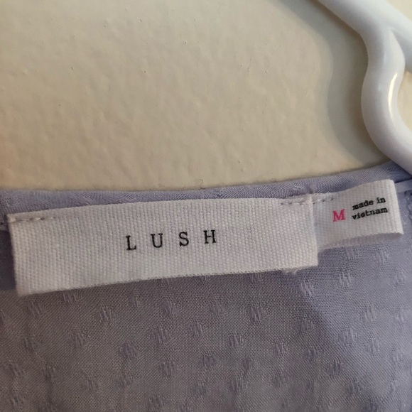 LUSH size M, light purple blouse,NWOT, never worn. - Picture 3 of 5